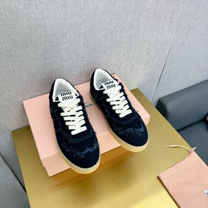 Miu Miu Casual Shoes